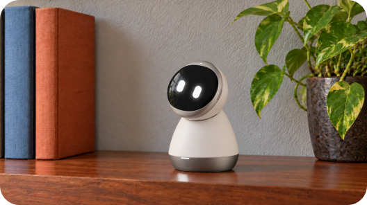 DESIGN_DOCK: iKairos product concept with illustrative screens